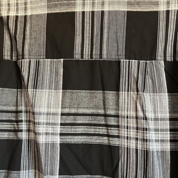 Ms.Lee button up size 2X‼️ - Picture 4 of 5